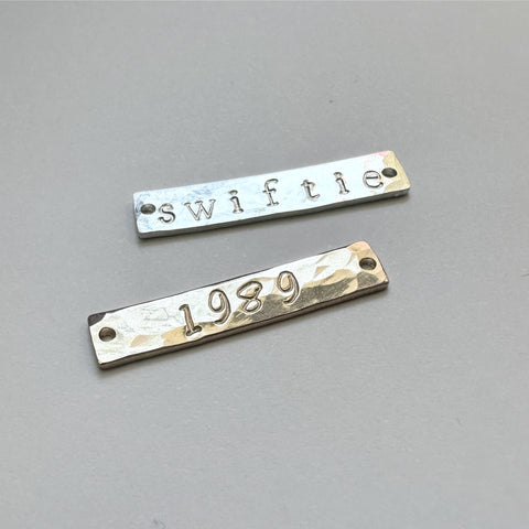 Swiftie or 1989 Connector